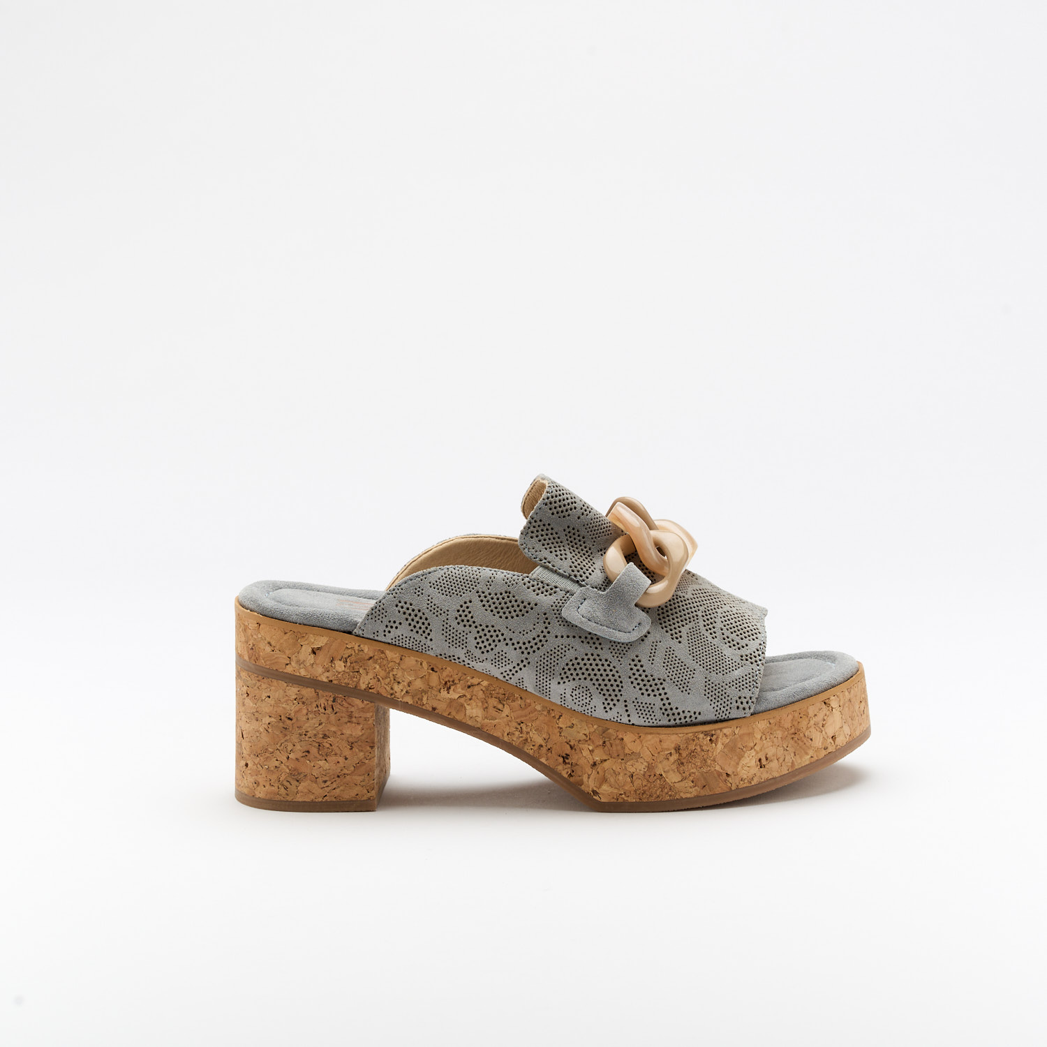 The Issie Silene is a very comfortable Sandal for you to use in your daily life, such as travelling, working or going for a walk. It really goes along with some jeans, skirt or even some shorts. Since it´s hand crafted in all leather, it gives you much more durability and comfort. The leather material gives it a very breathable wear while the cushioned insole really gives you a more comfortable and orthopedic wear. It´s 7.5cm sole provides comfort and is the ideal height for everyday wear while the plastic addorn on top gives it a more stylish look. The shipping is free in our online store.